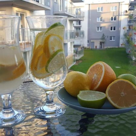 Cztery Pory Roku & Porta Mare Apartment Колобжег Екстериор снимка